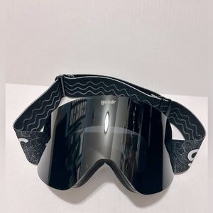 Goodr black snow ski goggles-NWOT
